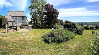 Bishops Tawton Overton House 2 Bedrooms