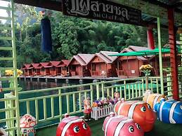 Saichol Floating Resort