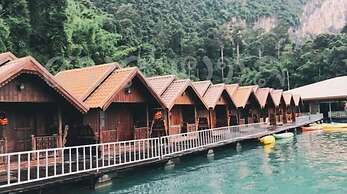 Saichol Floating Resort
