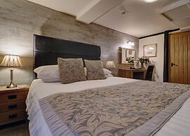 Ye Olde Cheshire Cheese Inn