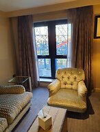 Boulevard Hotel