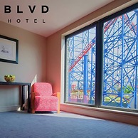 Boulevard Hotel