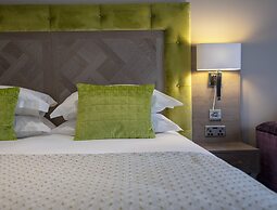 Boulevard Hotel