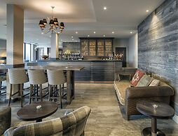 Boulevard Hotel