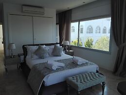 Egesu Marina Guest House