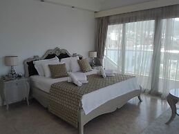 Egesu Marina Guest House