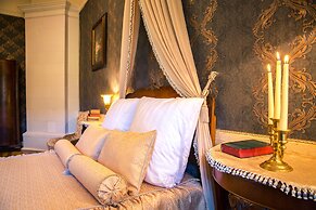 Pakruojis Manor's Palace Boutique Hotel