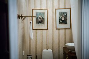 Pakruojis Manor's Palace Boutique Hotel