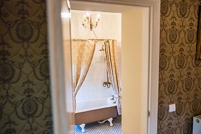 Pakruojis Manor's Palace Boutique Hotel