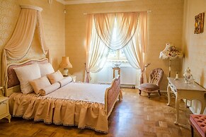 Pakruojis Manor's Palace Boutique Hotel