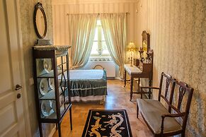 Pakruojis Manor's Palace Boutique Hotel