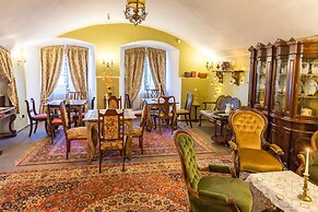 Pakruojis Manor's Palace Boutique Hotel