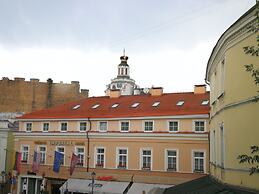 2 Bedroom Apartment near Town Hall