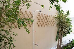 Dolphin Luxury Apartments