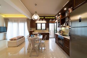 Dolphin Luxury Apartments