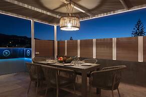 Dolphin Luxury Apartments