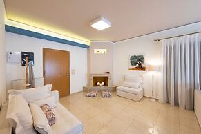 Dolphin Luxury Apartments