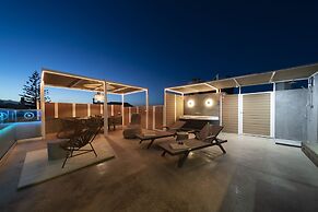 Dolphin Luxury Apartments