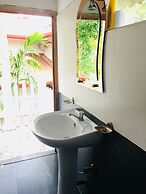 Sudu Neluma Home Stay