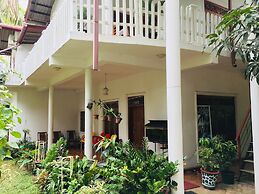 Sudu Neluma Home Stay