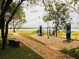 Sudu Neluma Home Stay