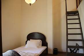 Lemir Faisal Arslan Stay at the Museum