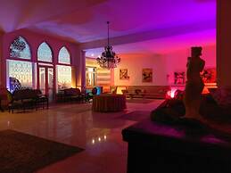 Lemir Faisal Arslan Stay at the Museum