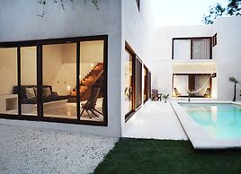 The Mayan Jungle House