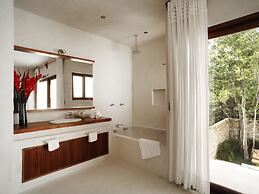 The Mayan Jungle House