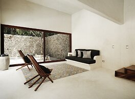 The Mayan Jungle House