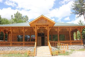 Velikoy Han Konaklari