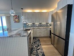 Shoalwater 1106 3 Bedroom Condo by RedAwning