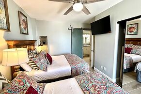 Shoalwater 1106 3 Bedroom Condo by RedAwning