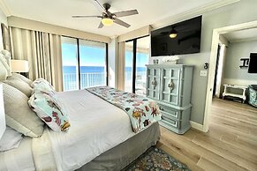 Shoalwater 1106 3 Bedroom Condo by RedAwning