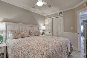 Seacrest 405 1 Bedroom Condo by RedAwning