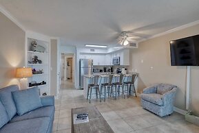 Seacrest 405 1 Bedroom Condo by RedAwning