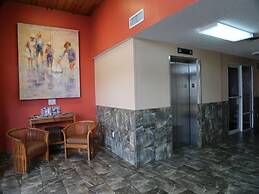 Seacrest 405 1 Bedroom Condo by RedAwning