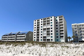 Castaways 9c 2 Bedroom Condo by RedAwning