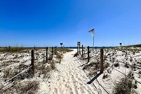 Castaways 9c 2 Bedroom Condo by RedAwning