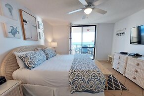 Phoenix Vii-503 3 Bedroom Condo by Redawning