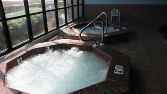 Phoenix Vii-503 3 Bedroom Condo by Redawning