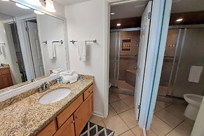 Phoenix Vii-503 3 Bedroom Condo by Redawning