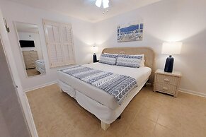 Phoenix Vii-503 3 Bedroom Condo by Redawning