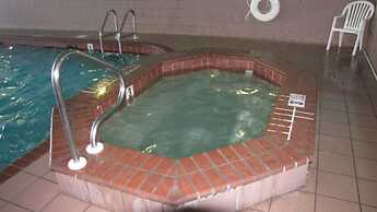 Phoenix Vii-503 3 Bedroom Condo by Redawning