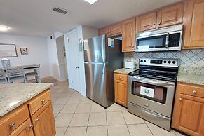 Phoenix Vii-503 3 Bedroom Condo by Redawning