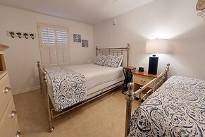 Phoenix Vii-503 3 Bedroom Condo by Redawning