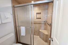 Phoenix Vii-503 3 Bedroom Condo by Redawning