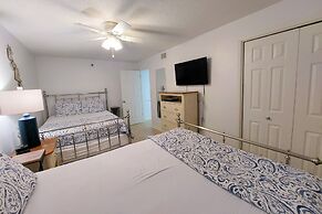 Phoenix Vii-503 3 Bedroom Condo by Redawning