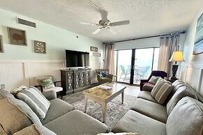 Tropical Winds 304 3 Bedroom Condo by RedAwning