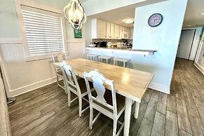 Tropical Winds 304 3 Bedroom Condo by RedAwning